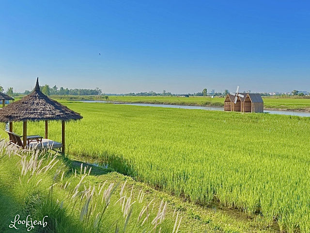 ใส่ชุดไทย ตะลุยโบราณสถาน 9 วัดที่อยุธยากันค่า