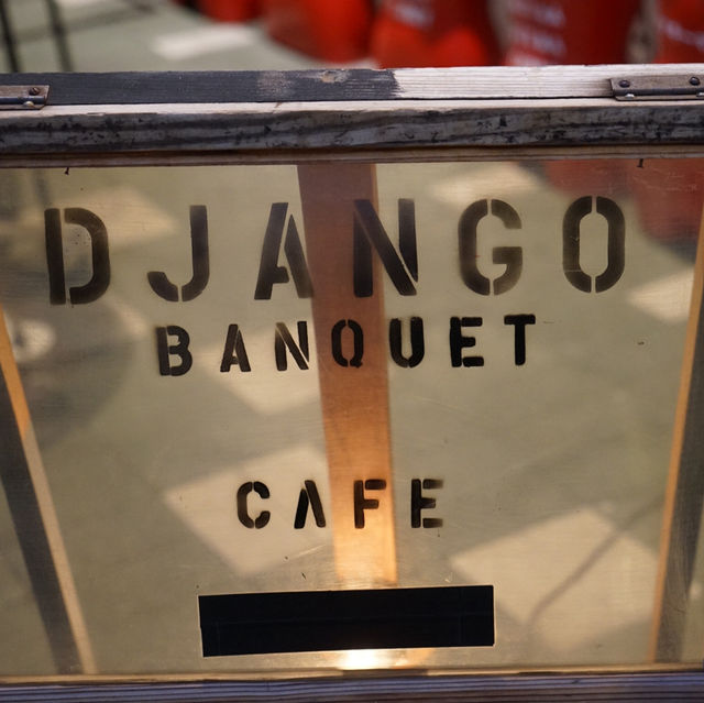 Cool Vibes and Great Food at DJANGO BANQUET⚡️