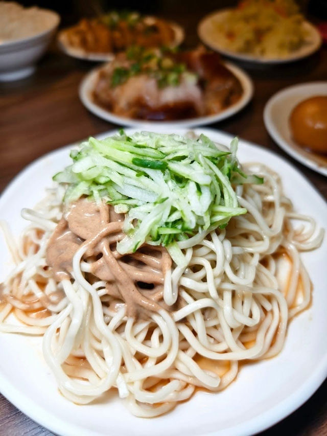 金香豬腳涼麵