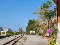 พานทอง  โดยรถไฟ