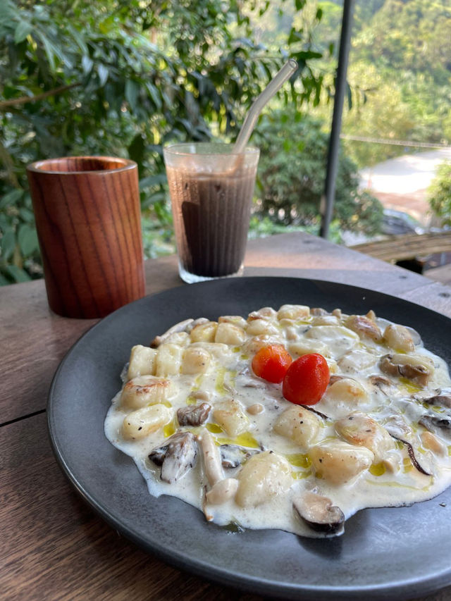 🇲🇾Hidden Nature Escape🌿Rainforest Treehouse Café Kulai