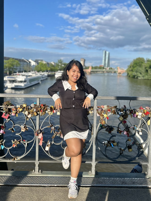 “The Ultimate Frankfurt Day Trip: Where History Meets Modernity
