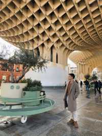 Such a stylish wavy viewing deck in the middle of Seville old town!