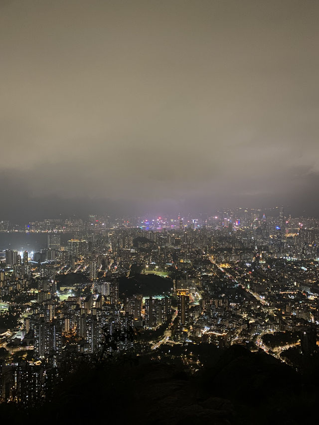 震撼的獅子山之日落🌅，讓人流連忘返的夜景🌃