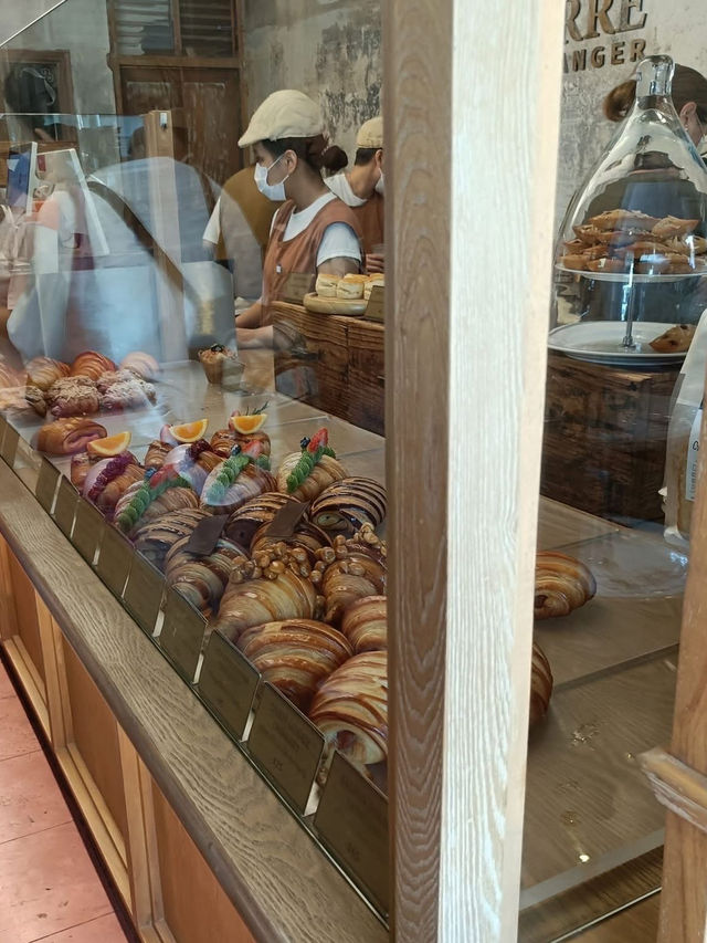 Beurre & Boulanger : เบิร์ค แอนด์ บู ลองเช่