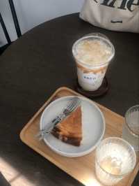 ASCII Coffee : คาเฟ่มินิมอลสีขาวดำ จันทบุรี