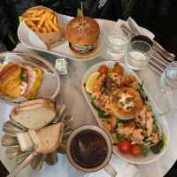 a very nice vegan friendly place