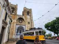 [🇵🇹リスボン] リスボン散策: 歴史を刻むリスボン大聖堂と地震の記憶