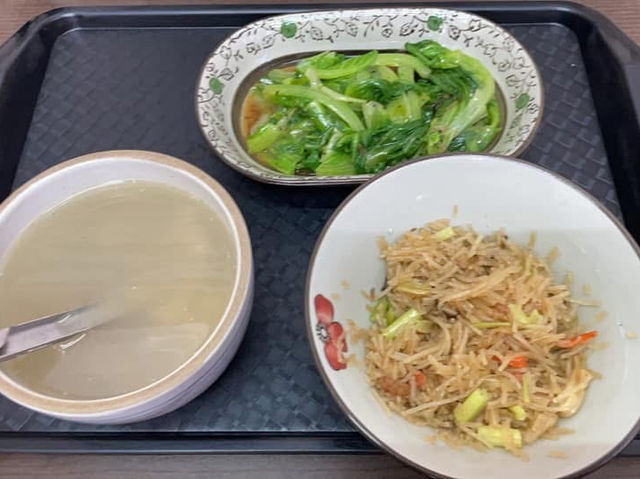 新竹靜心湖散策&城隍廟附近尋美食