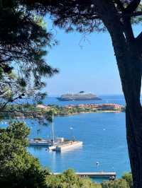 🚤 *"Sailing into spring on the Costa Smeralda—water this blue should be illegal."*  