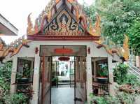 泰國曼谷湄南河畔著名古跡皇家寺廟景點：Wat Mai Chong Lom，暹羅文化藝術風格精美寺廟建築，適合打卡拍照📸冥想