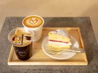 CAFE Dot.S | Okazaki Kyoto  คาเฟ่มินิมอลแสนน่ารัก