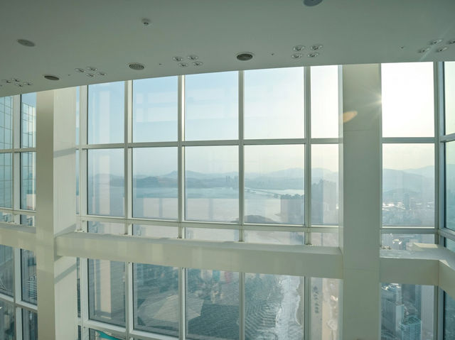 釜山｜必拍 X the Sky 엑스더스카이！100樓高空俯瞰大海＋城市雙重震撼，最夢幻觀景台