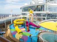"Harmony of the Seas: 3 Wild Days, Zero Regrets" 🌊🎢🍹