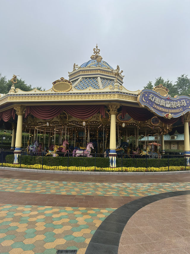 Shanghai Disneyland และเครื่องเล่นที่ไม่ควรพลาด