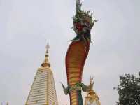วัดพระธาตุหนองบัว ความสวยงามในอุบลราชธานี