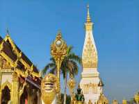 พระธาตุพนม ศาสนสถานศักสิทธิ์แห่งอีสาน