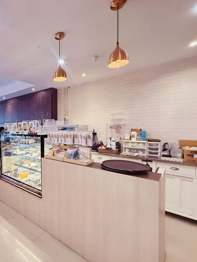 จิบกาแฟดี ขนมอร่อย บรรยากาศสบายๆ ที่ CITY CAFE’ พั