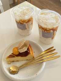 คาเฟ่ริมทะเลหาดปากเมง 