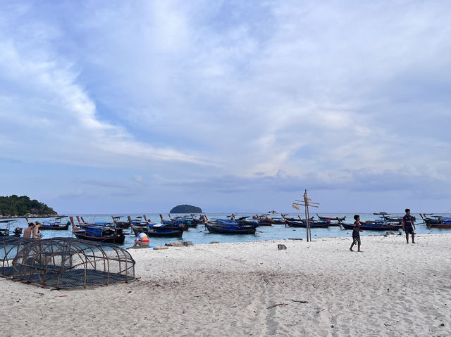 Sunsets & Serenity: A Romantic Escape to Koh Lipe