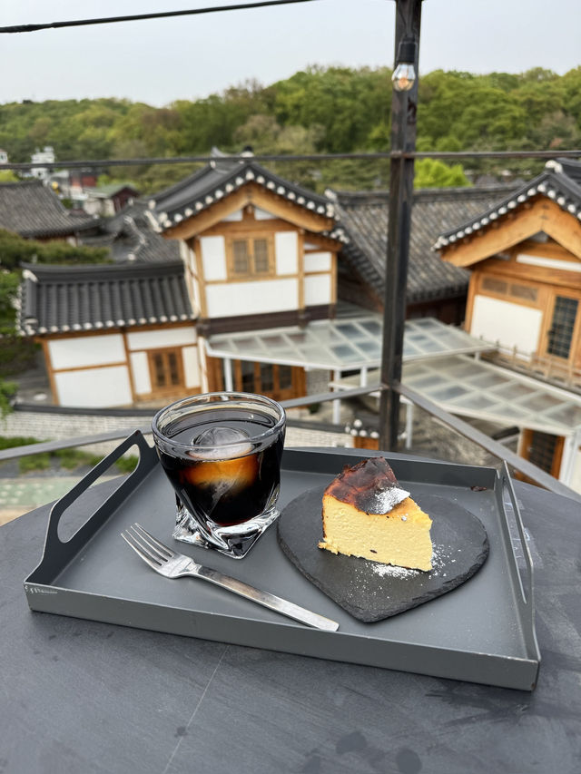 【韓国旅行】路地裏にある昌徳宮ビューが最高の人気カフェ