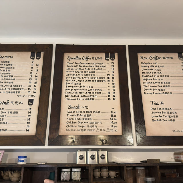 Khing Cafe: A Charming Family Affair Where Every Detail Tells a Story  First Impressions: A Warm Inv