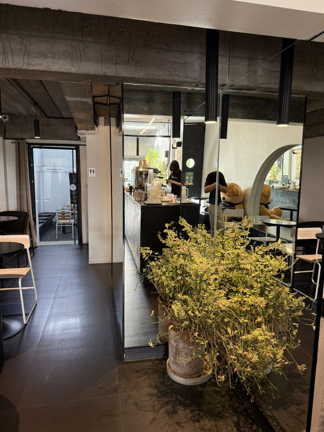 Roastniyom Coffee - ร้านกาแฟสุดฮิตสาขาพายัพ