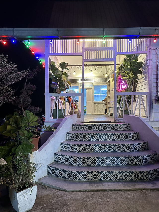 Charming Hidden Gem with Kampung Vibes 🌱