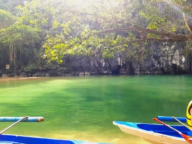 Exploring the Puerto Princesa Underground River