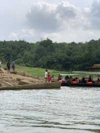 ล่องเรือชมวัดจมน้ำ สังขระบุรี