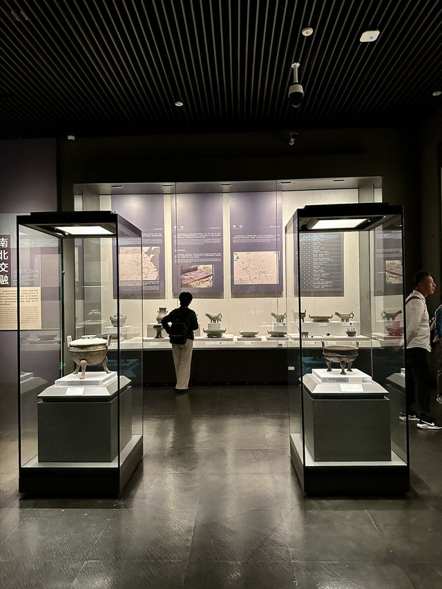 Time Travel in Zhengzhou: Unlocking 8,000 Years at Henan Museum