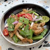 💛 ป้อนมั้ย – ร้านอาหารอีสานสไตล์คาเฟ่ 