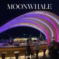 Moon whale🏜️ พัทยา