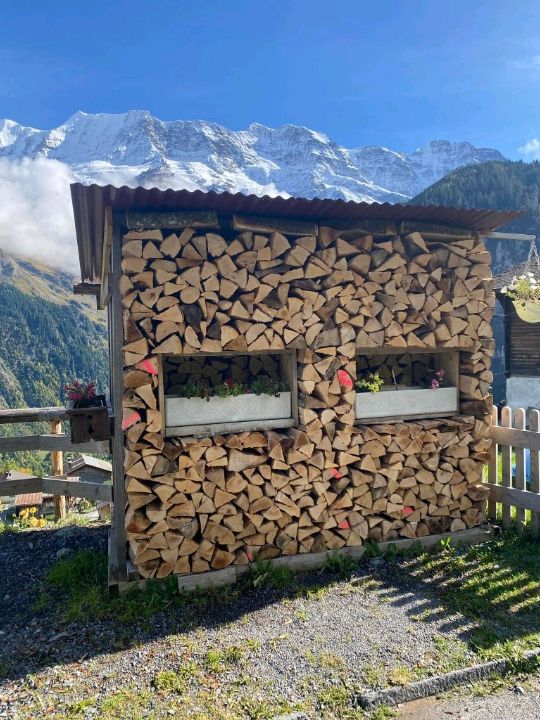 Gimmelwald – Switzerland’s Quiet Alpine Secret
