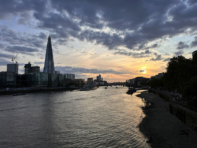 【タワー・ブリッジ｜ロンドンを象徴する名橋とその風景】