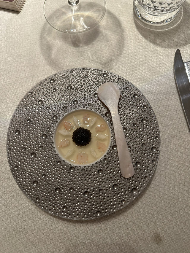 Experience Sichuan Fine Dining at Silver Cottage 1933 in Hong Kong 🇭🇰 