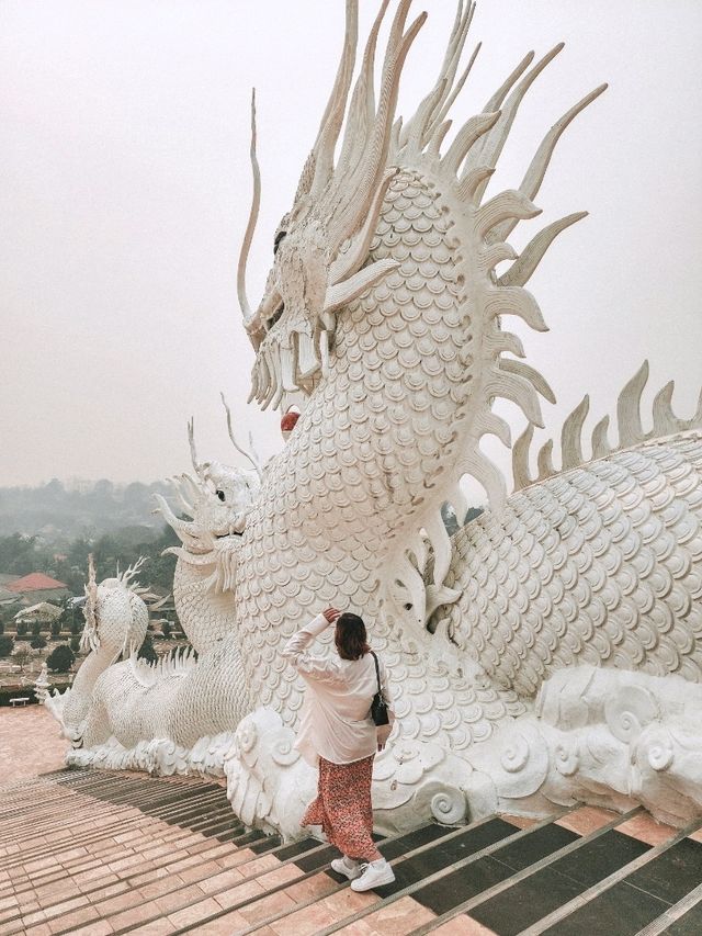 Serene Views and Religious Vibe at Wat Huay Pla Kang 🛕🌸