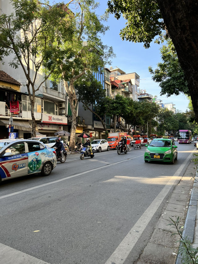 Nostalgic Wanders in Hanoi’s Old Quarter 🇻🇳🌿