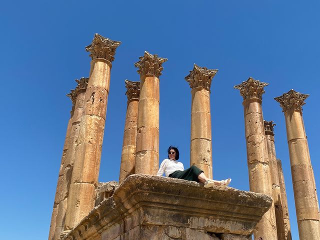 約旦-傑拉什考古遺址Jerash，請注意攤販拍照索取小費