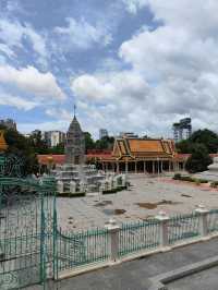 Legacy in Metal and Marble: The Pagoda, Pavilion, and the King on Horsebac