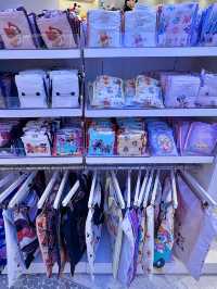 Update ความน่ารักของ Disney Store สาขา ชินจูกุ ค่ะ