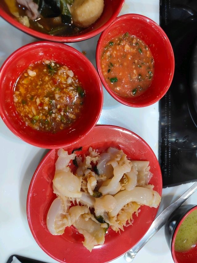 ไปกินบุฟเฟ่ต์สุกี้ตี๋น้อย