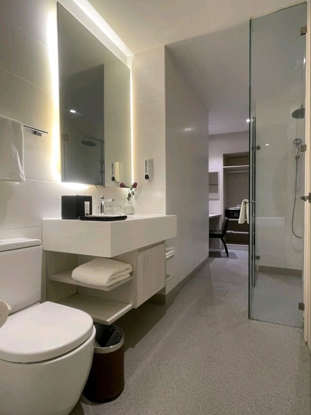 🏙️✨ Suasana Suites JB – Urban Comfort Meets Convenience!
