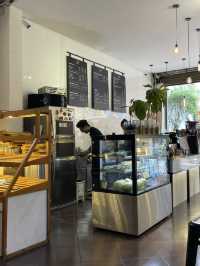 ｜越南｜河內Gau Coffee & Bakery-老街裡的療癒系甜點咖啡店