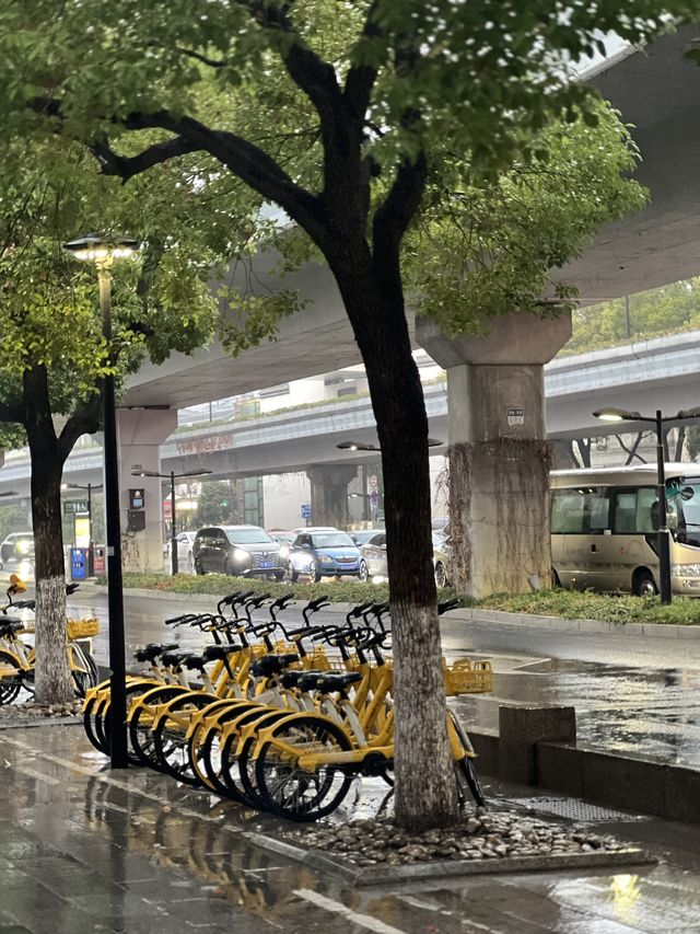 Rainy day in Tianzifang