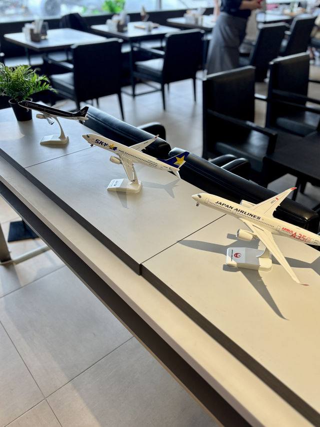 【東京・羽田空港】静けさと香りを添える空港カフェ「TRAVELER’S COFFEE」