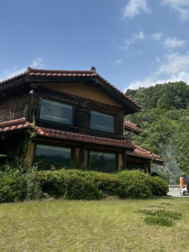 🌿 강물 따라 흐르는, 힐링 포레스트 카페 🌳 카페 레오나