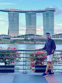 เดินเล่น Marina Bay ชม Merlion พ่นน้ำ 