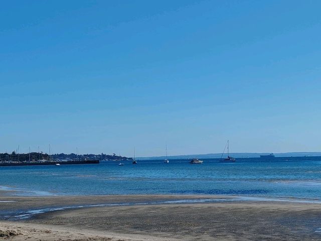 怀特克利夫斯彩虹屋：遗世独立的海岸调色盘