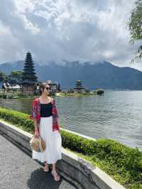 🛕🌿 Ulun Danu Beratan – Where Water Meets the Divine 🌊🙏